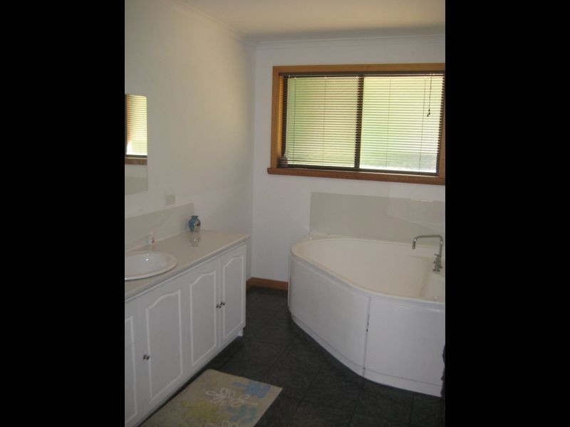 14 Atkinson Road, Grindelwald TAS 7277