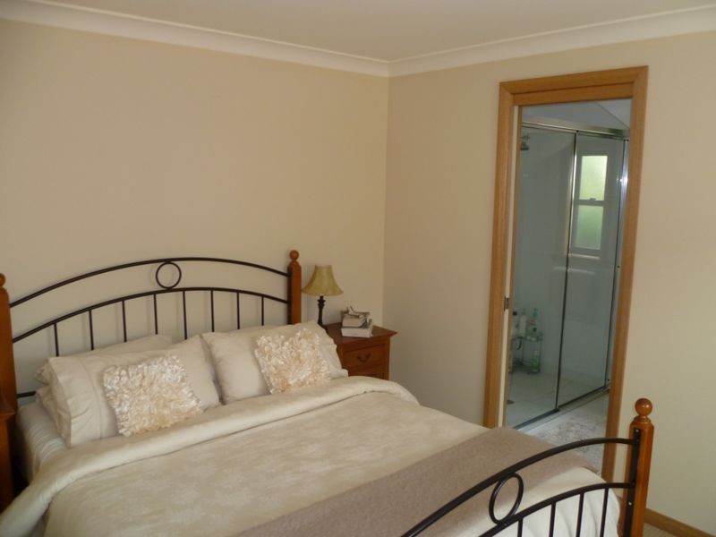 8 Michael Street, Summerhill TAS 7250