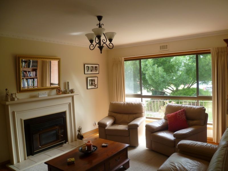 8 Michael Street, Summerhill TAS 7250