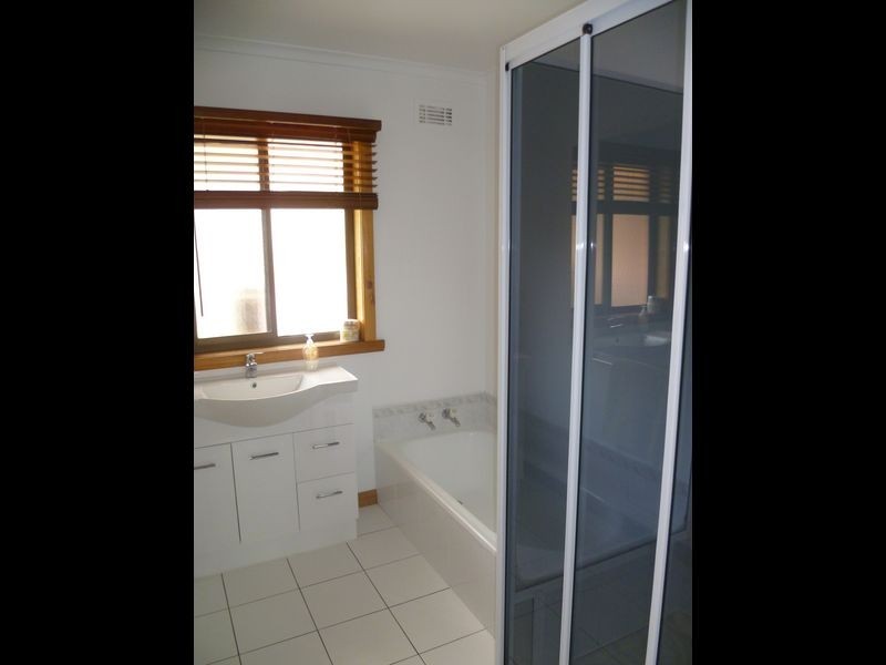 8 Michael Street, Summerhill TAS 7250