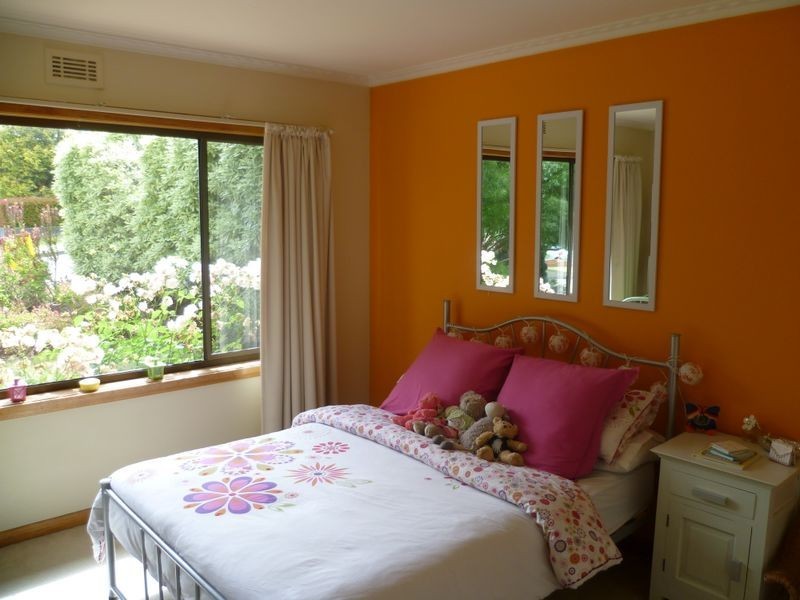 8 Michael Street, Summerhill TAS 7250