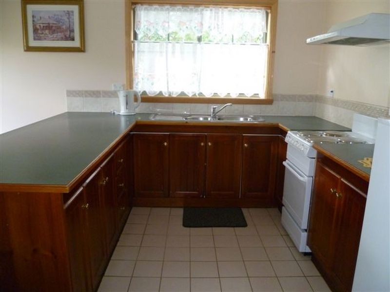 4/6 Rogers Retreat, Newnham TAS 7248