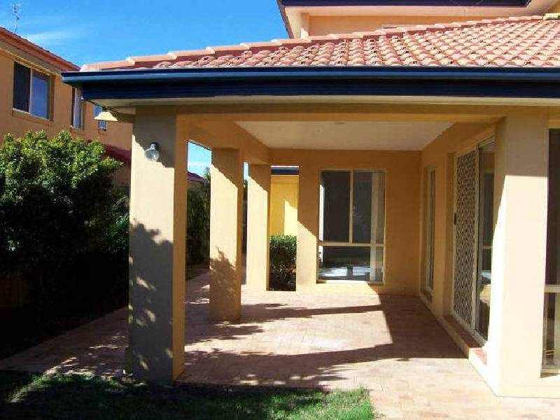 89 Crestwood Drive, Molendinar QLD 4214