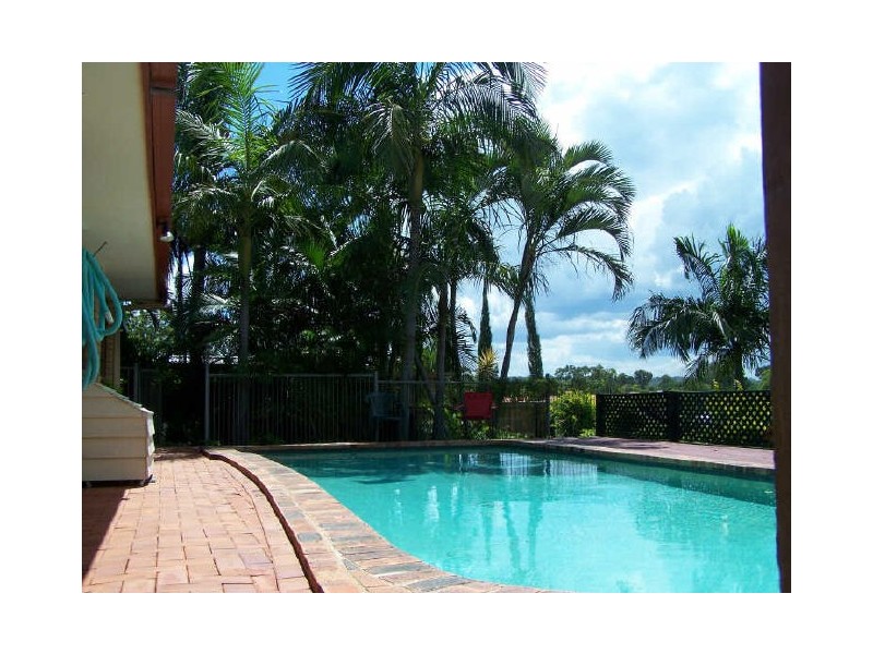 10 Wilga Grove, Ashmore QLD 4214