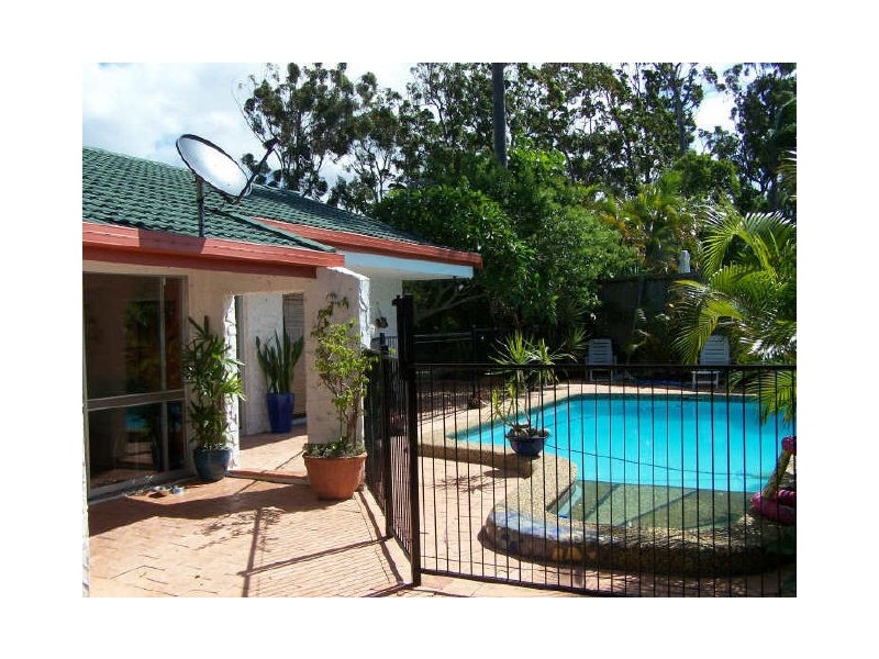 14 Pinaroo Crescent, Ashmore QLD 4214