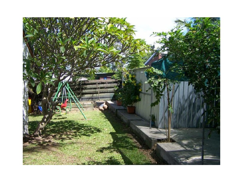 14 Pinaroo Crescent, Ashmore QLD 4214