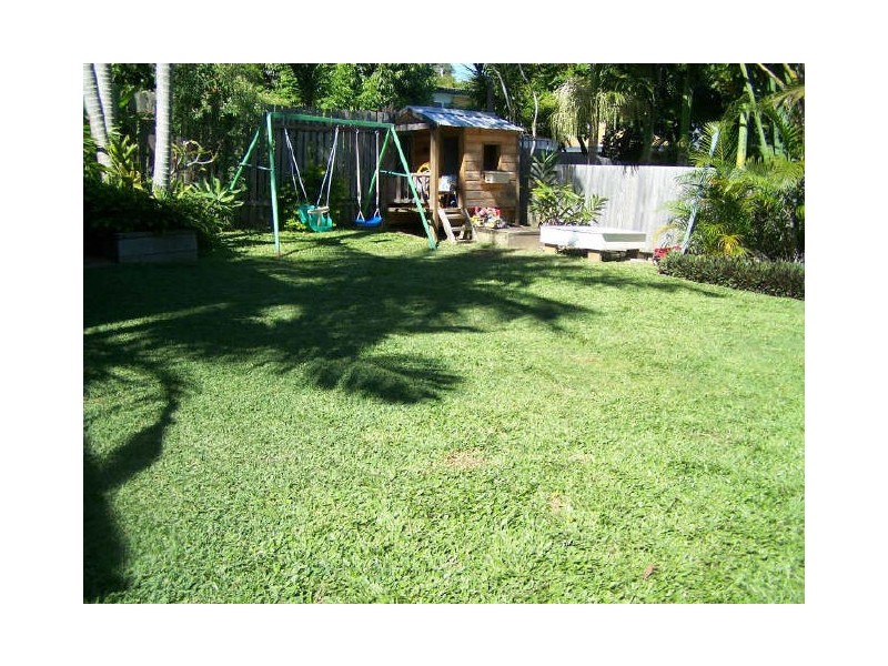 16 Kardella St, Ashmore QLD 4214