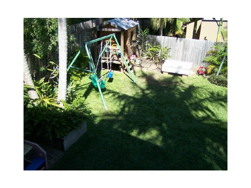 16 Kardella St, Ashmore QLD 4214