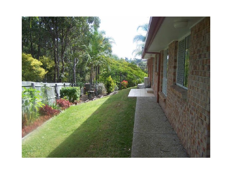 3 Stanton Court, Parkwood QLD 4214