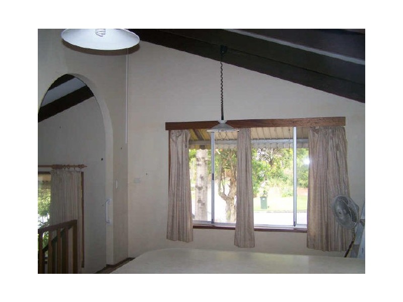 141 Bamboo Avenue, Benowa QLD 4217