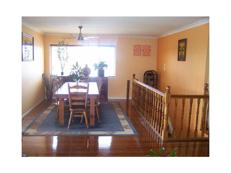 125 Bamboo Avenue, Benowa QLD 4217