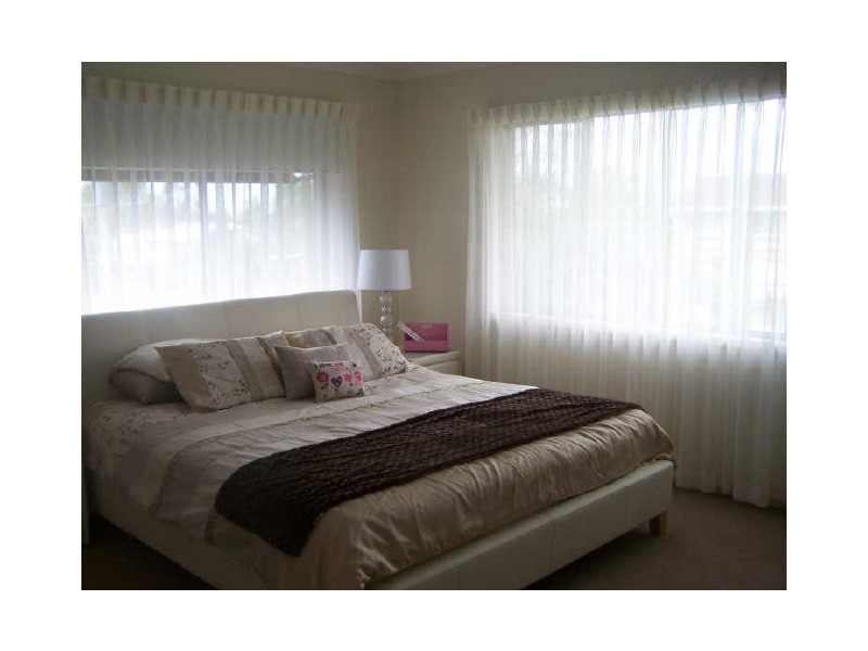 125 Bamboo Avenue, Benowa QLD 4217