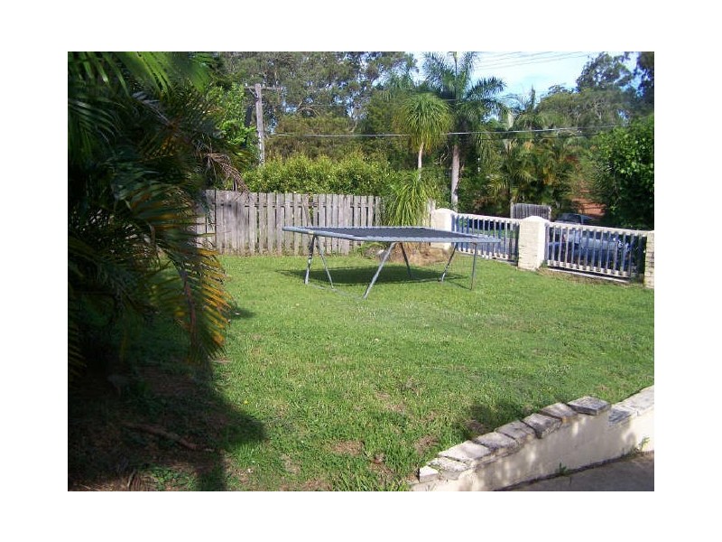 40 Kinarra st, Ashmore QLD 4214