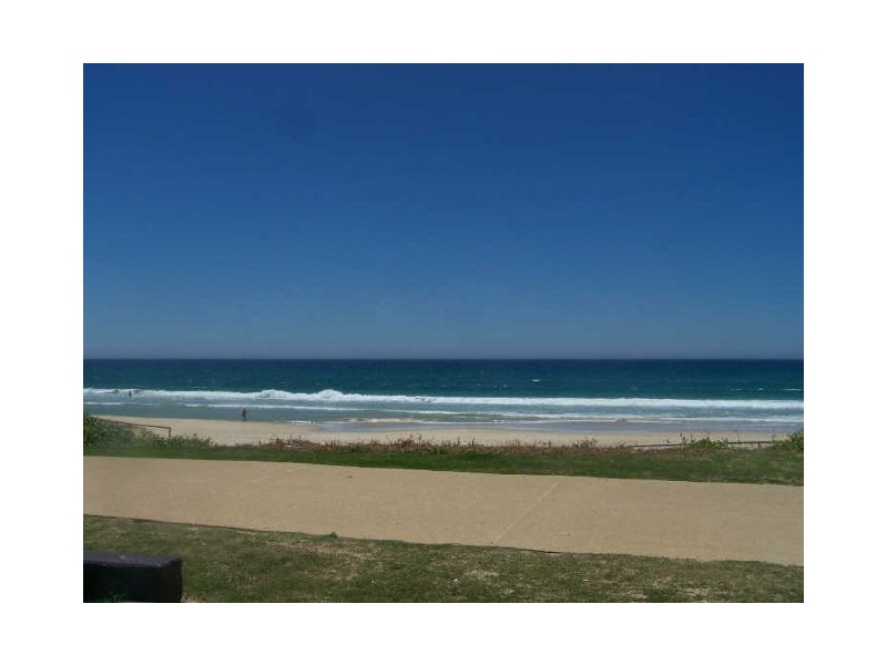 4/32 Messines Crescent, Miami QLD 4220