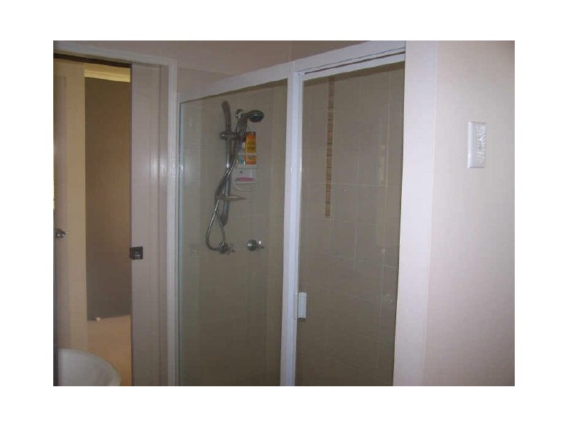 2/5 Morinda Way, Labrador QLD 4215