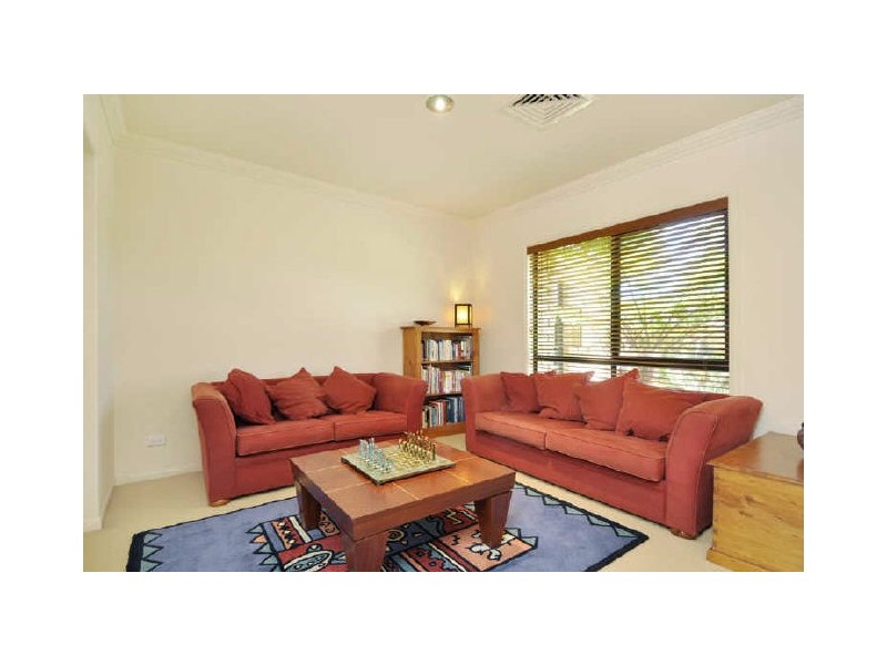 48 Crestwood Drive, Molendinar QLD 4214