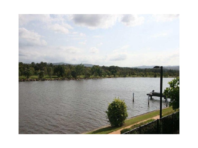 5010 Emerald Island Drive, Carrara QLD 4211