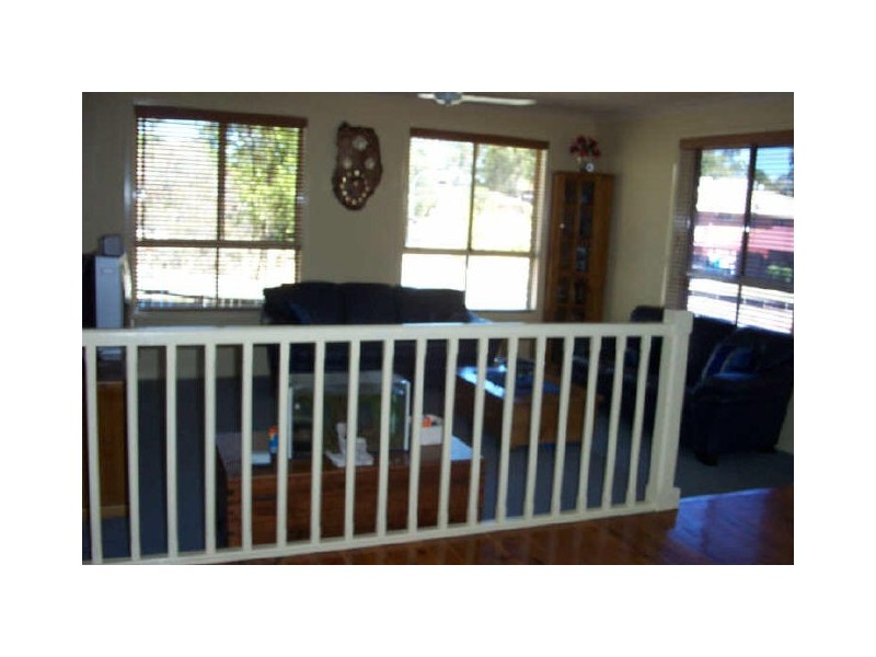 59 Macquarie Avenue, Molendinar QLD 4214