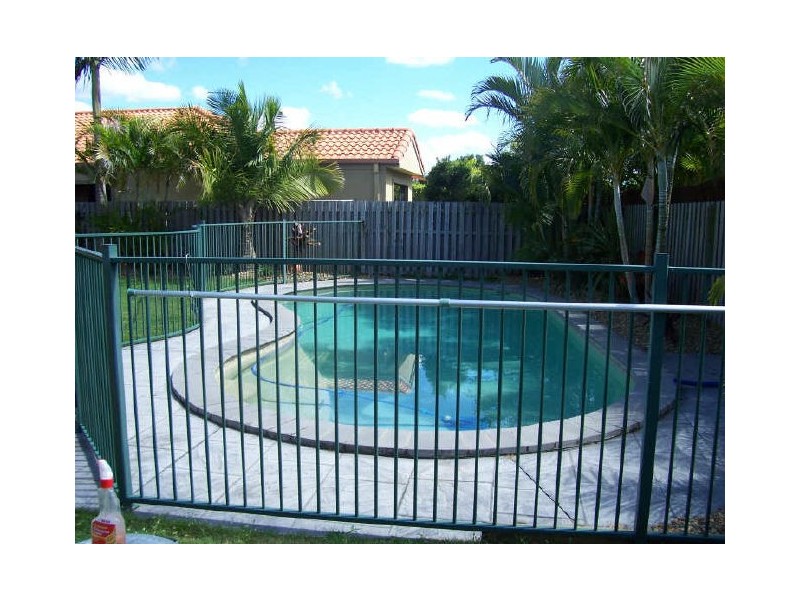 15 Eastbank Tce, Helensvale QLD 4212