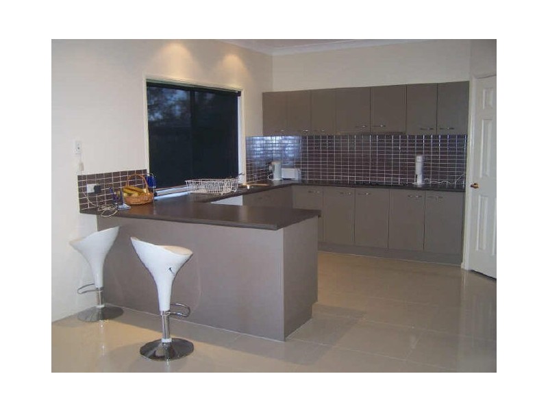 17 Tecoma St, Southport QLD 4215