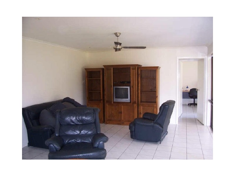 21 Cook Cl, Southport QLD 4215