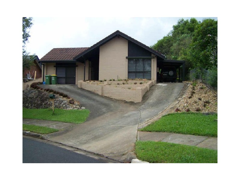 3 Winani Dr, Ashmore QLD 4214