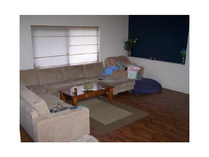 3 Winani Dr, Ashmore QLD 4214