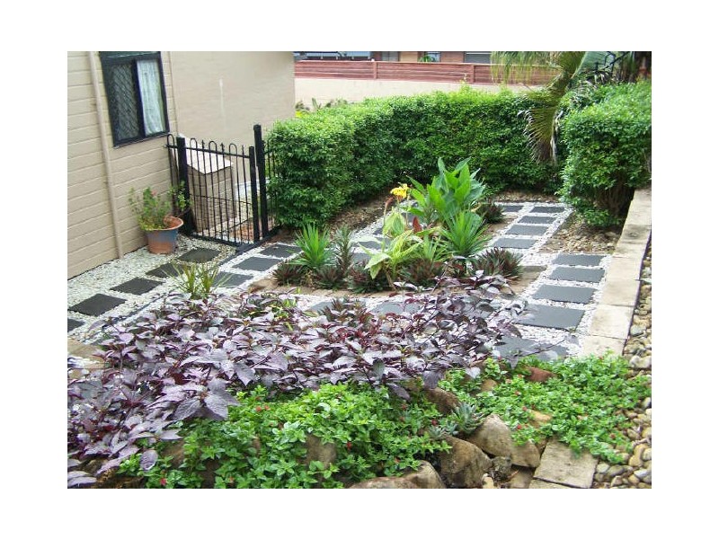 3 Winani Dr, Ashmore QLD 4214