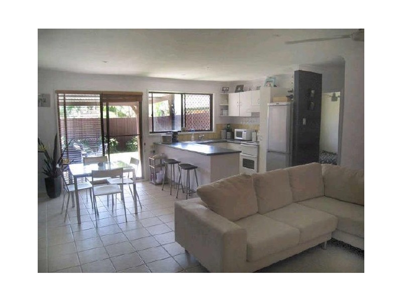 6/7 Sara St, Ashmore QLD 4214