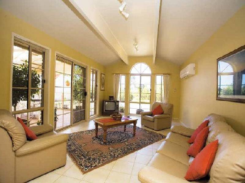 52 Maplewood Close, Brookfield VIC 3338