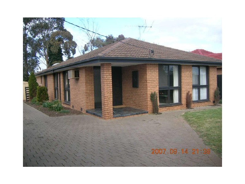 165 Centenary Avenue, Melton VIC 3337