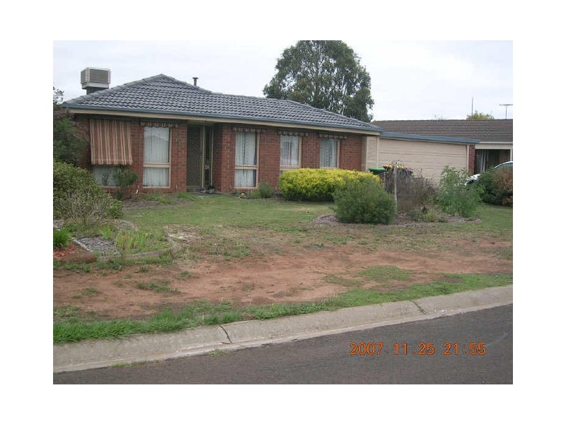 14 Anniba Court, Melton West VIC 3337