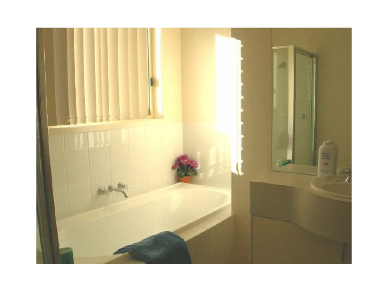 16 Fairhaven Boulevard, Melton West VIC 3337