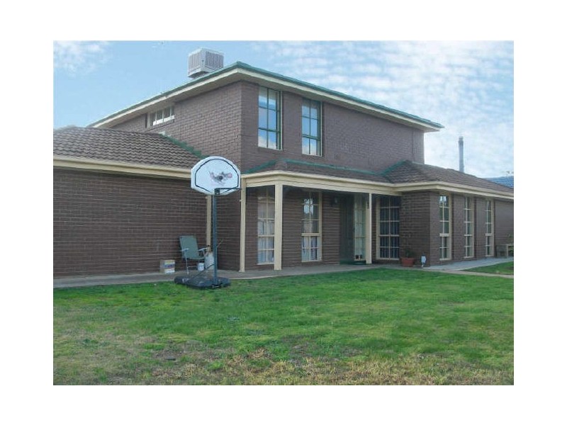 56 Chelmsford Way, Melton West VIC 3337