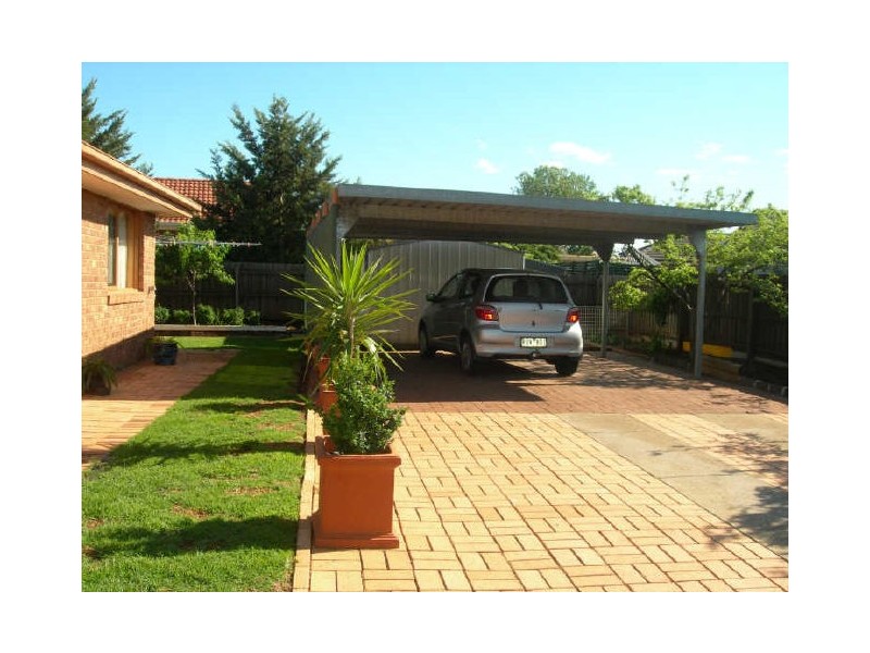 14 Prior Court, Brookfield VIC 3338