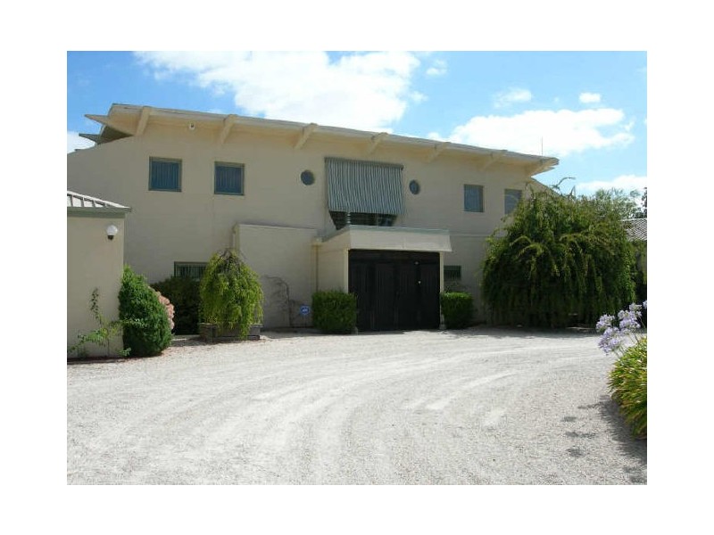 10 Kororoit Court, Toolern Downs, Melton VIC 3337