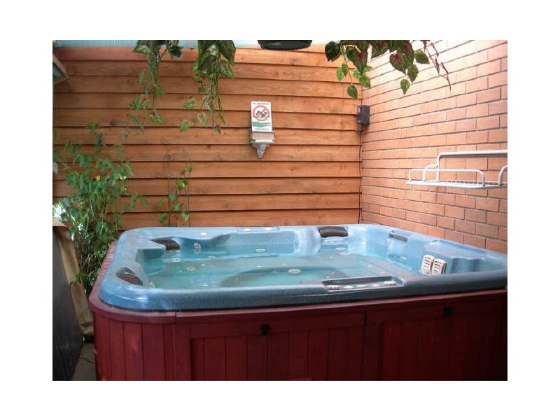 10 Kororoit Court, Toolern Downs, Melton VIC 3337