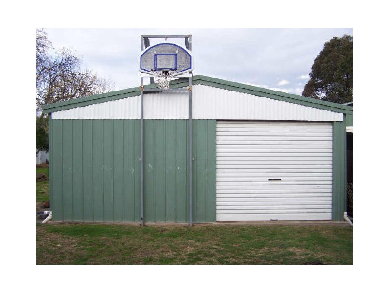 482 Prune Street, Lavington NSW 2641