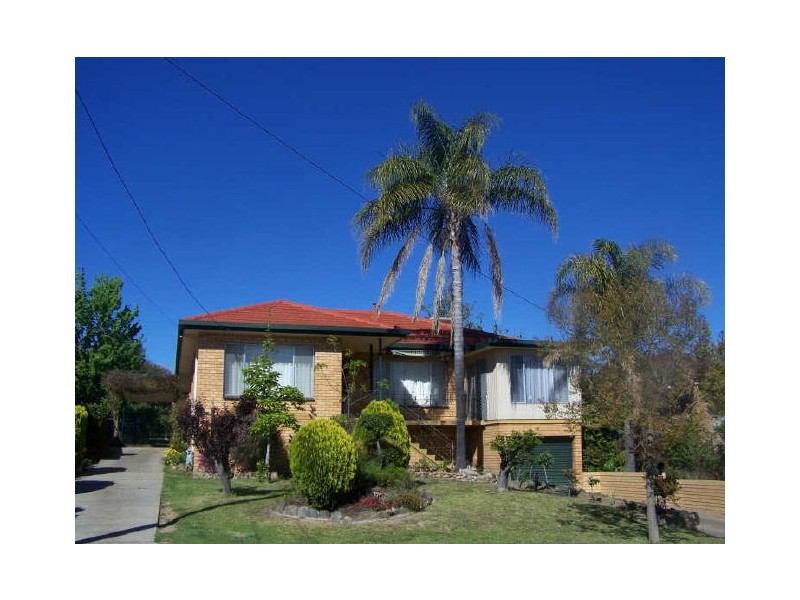293 Vickers Road, Lavington NSW 2641