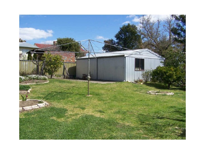 293 Vickers Road, Lavington NSW 2641