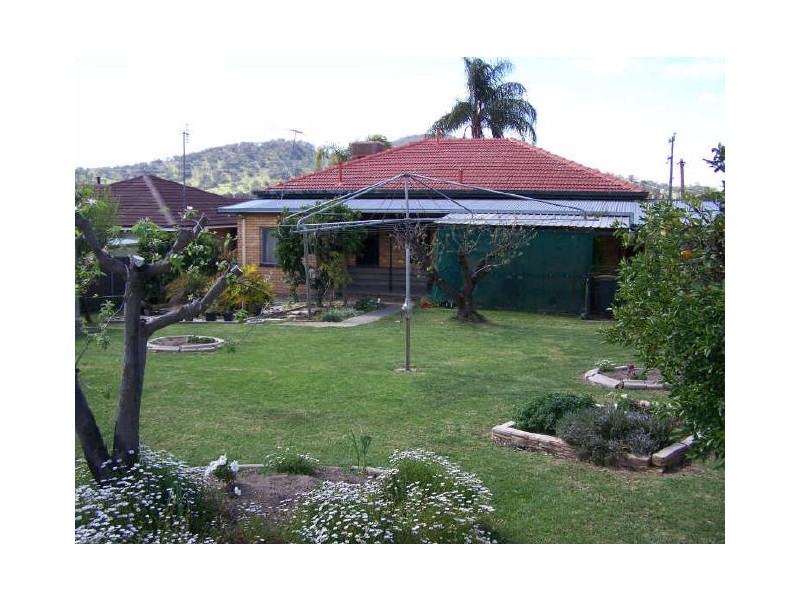 293 Vickers Road, Lavington NSW 2641