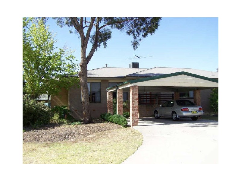 21 Sugar Gum Road, Thurgoona NSW 2640