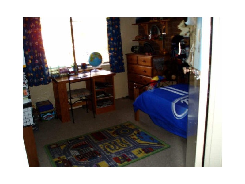 5 Gibson Drive, Burrumbuttock NSW 2642