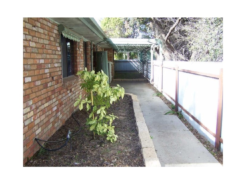 5 Gibson Drive, Burrumbuttock NSW 2642