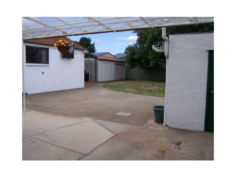 522 Prune Street, Lavington NSW 2641