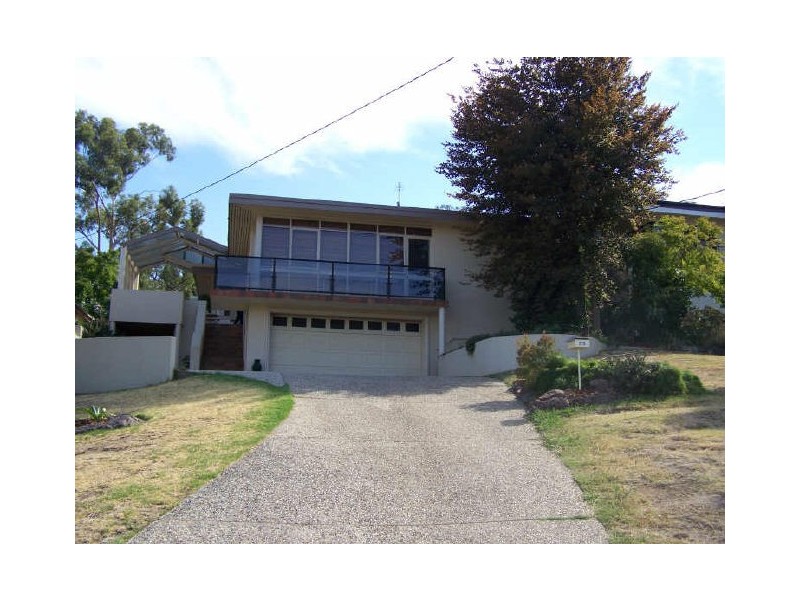 210 Bernhardt Street, East Albury NSW 2640