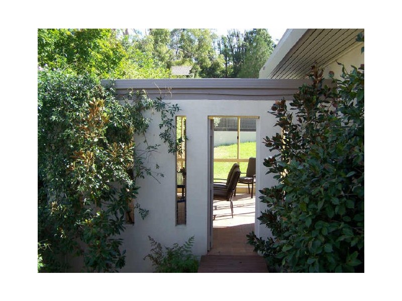 210 Bernhardt Street, East Albury NSW 2640