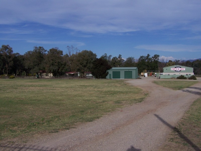 111 Catherine Crescent, Lavington NSW 2641