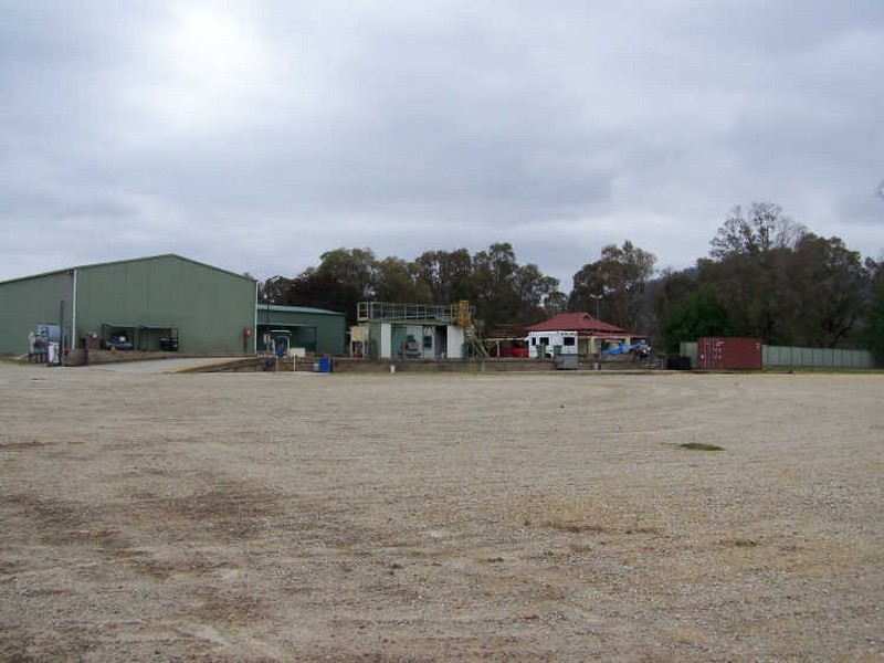 111 Catherine Crescent, Lavington NSW 2641