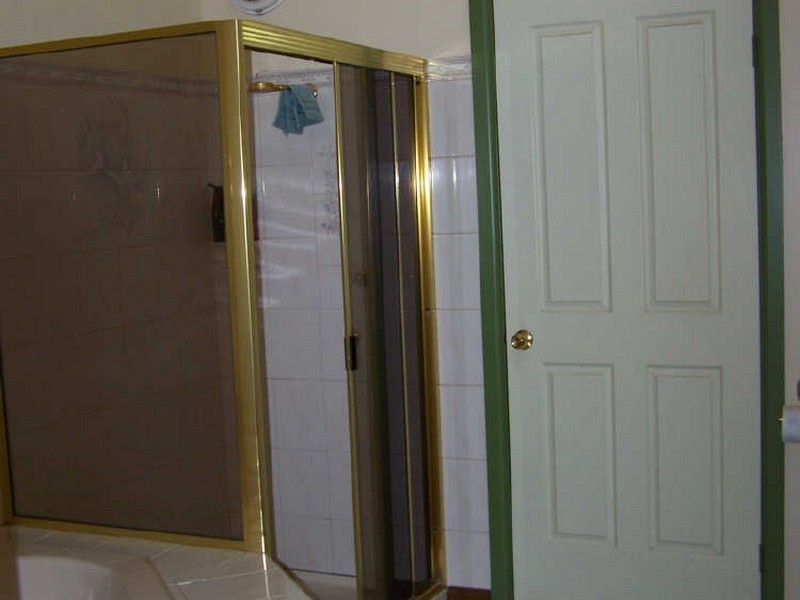 111 Catherine Crescent, Lavington NSW 2641